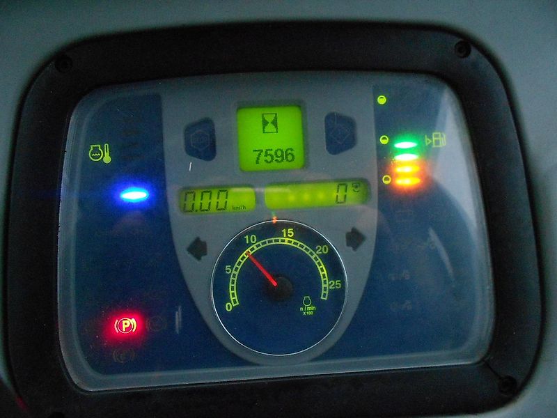 New Holland t 4050 n