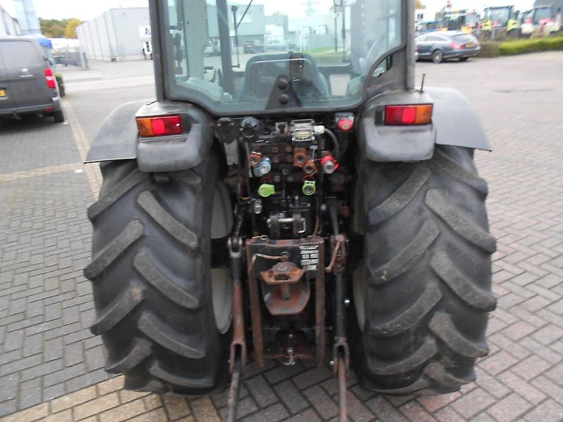 New Holland t 4050 n