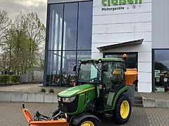 John Deere 2038R