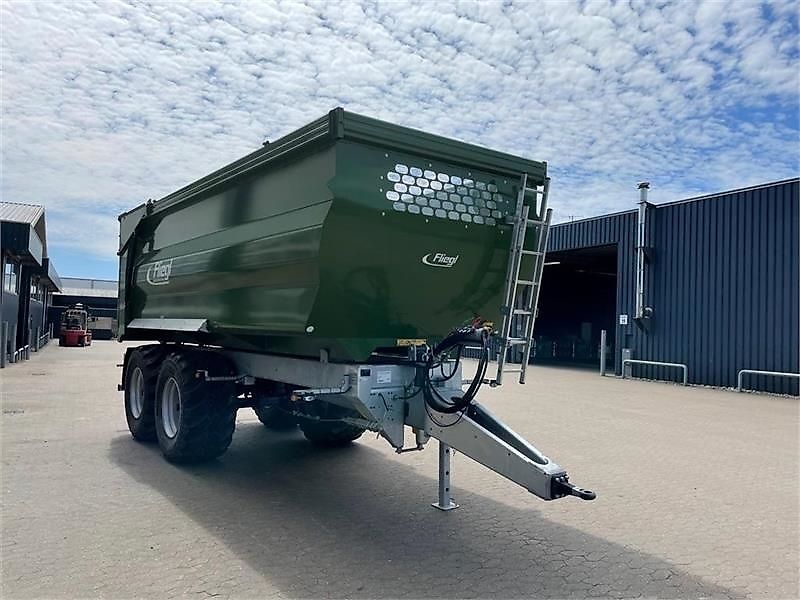 Fliegl TMK 264 FOX med 400 mm kornoverbygning.