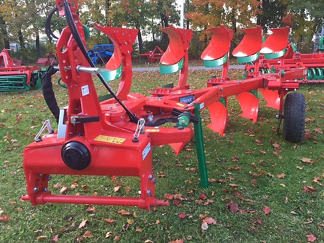 AGRO-MASZ PO 5 mit Blattfedersteinsicherung