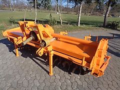 Howard Howard HC 305 Rota heute Kongskilde Fräse mit 400 mm Pakerwalze Schaltgetriebe