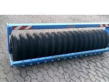 Mandam Neue Keilringwalze 2,2m breit , Durchmesse 51cm