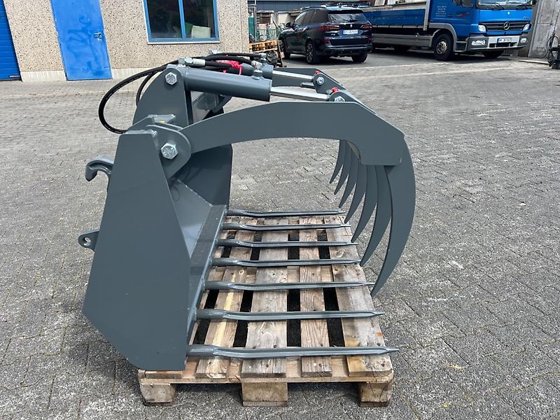 Weidemann Kroko Krokodilgebiss Dung- und Silagezange