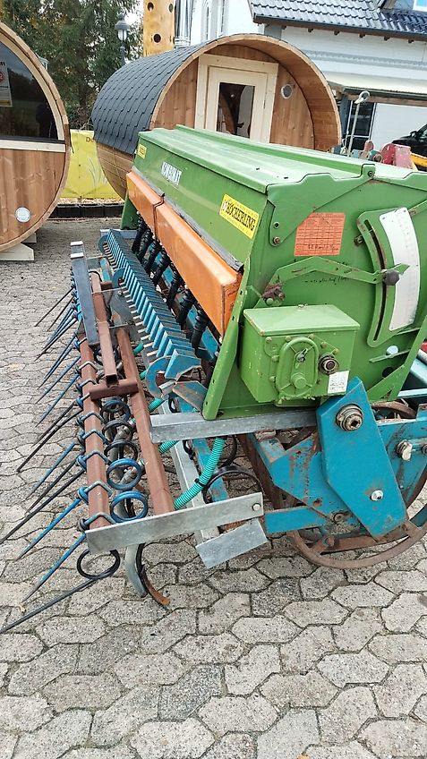 Köckerling Kombimat 300 Reihenabstand 30 cm 10 Reihig Saatkasten Amazone Modell D9 30 Reihen auf 3m Drilleinheit