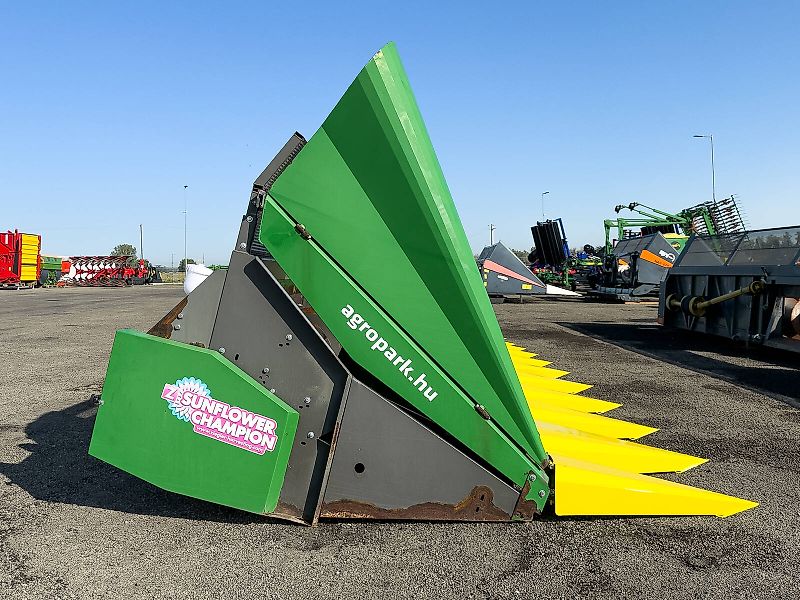 Ziegler Sunflower Champion 12R John Deere 12 row sunflower header, 75 cm row distance, for John Deere S and T combines