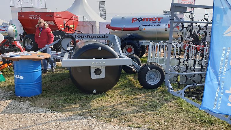 Top-Agro Wiesenwalze WWHD2512 2,66m Breite inkl. Abstreifer und FAHRWERK mit ADR-Achse