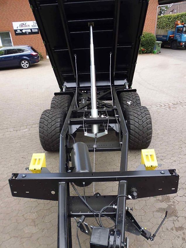 Brantner TA 14045 Aktion mit 600+600er Aufbau + Planenaufbau kmpl. + 500er Radial BKT 693 M Breitreifen NEU + 2-Gang-Sattelstützewinde + etc