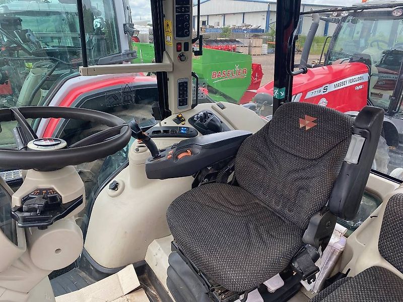 Massey Ferguson 7718S Efficient Dyna 6 4WD Tractor