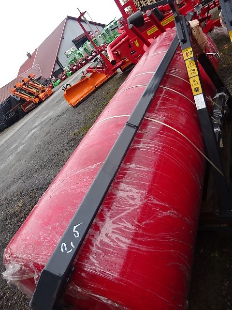 S V D - Wiesenwalze 2,5-Meter   NEU-   Sonderpreis Wiesenwalze 2,5- Meter zum Anhängen