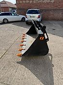 Alö Spill Guard l-XL, neuwertige Erdschaufel mit Zähnen, 2,20m, MF und Bobcat Aufnahme