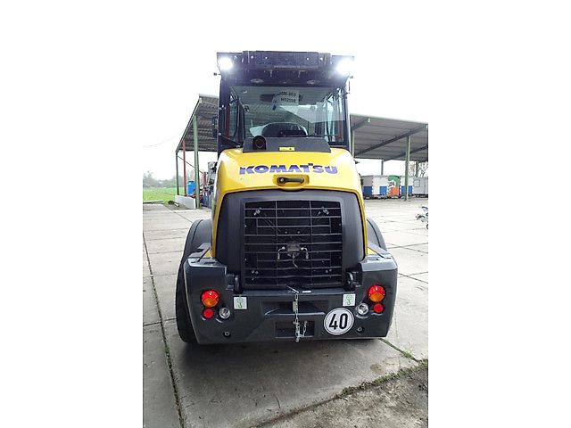 Komatsu WA80M Wielader Shovel