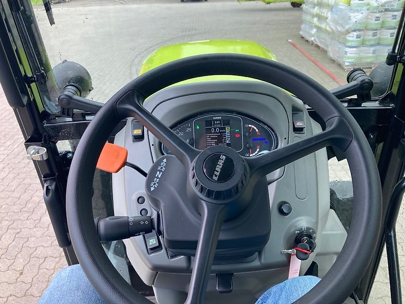 Claas NEXOS 240 S ADVANCED