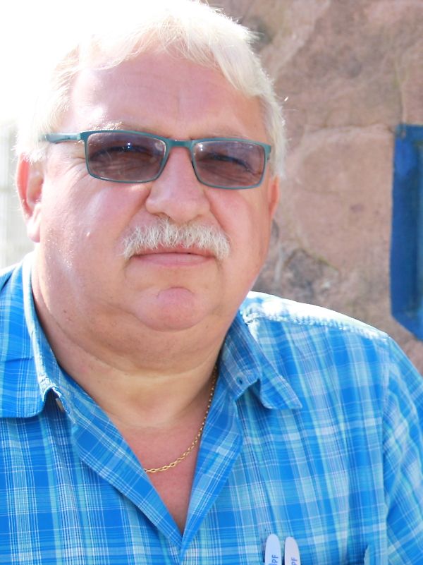 Contactpersonen De heer Meinrad Kopf