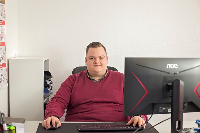 Contactpersonen De heer Leon Baden