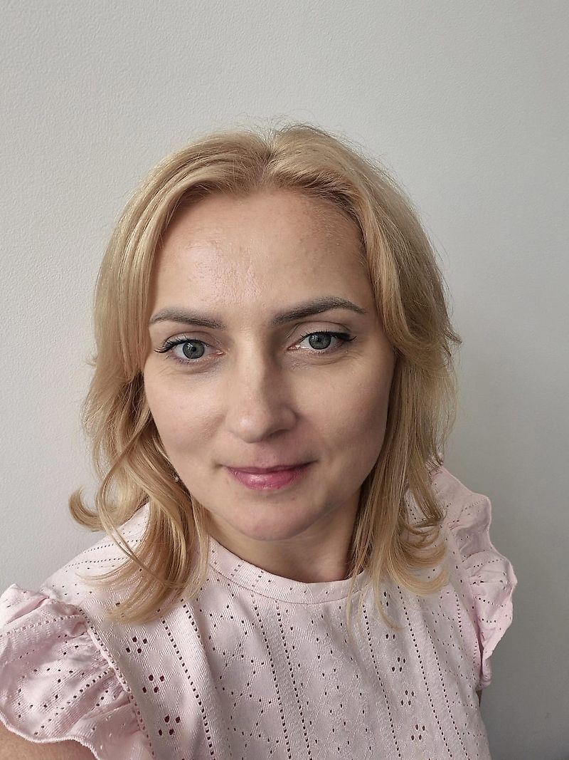 Contactpersonen Mevrouw Aneta Nartowicz