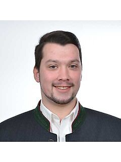 Contactpersonen De heer Martin Üblacker